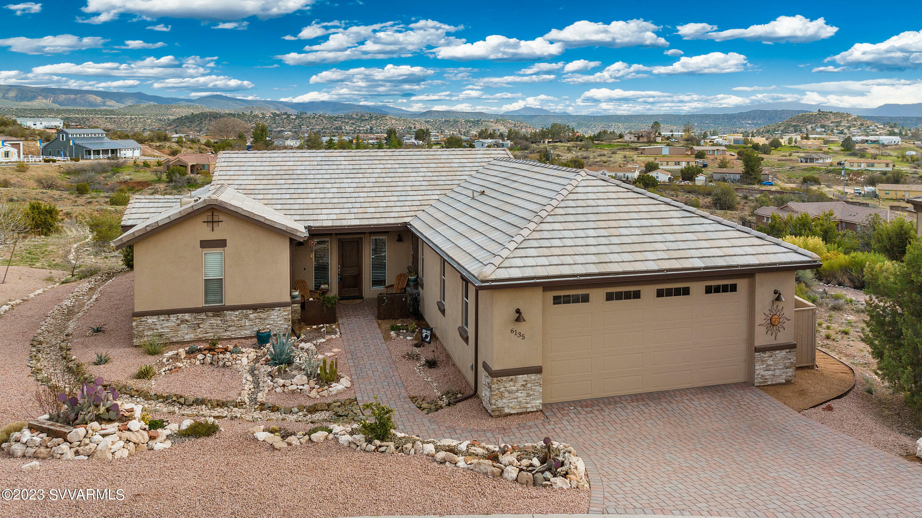 Property Photo:  6135 N Cheney Court  AZ 86335 