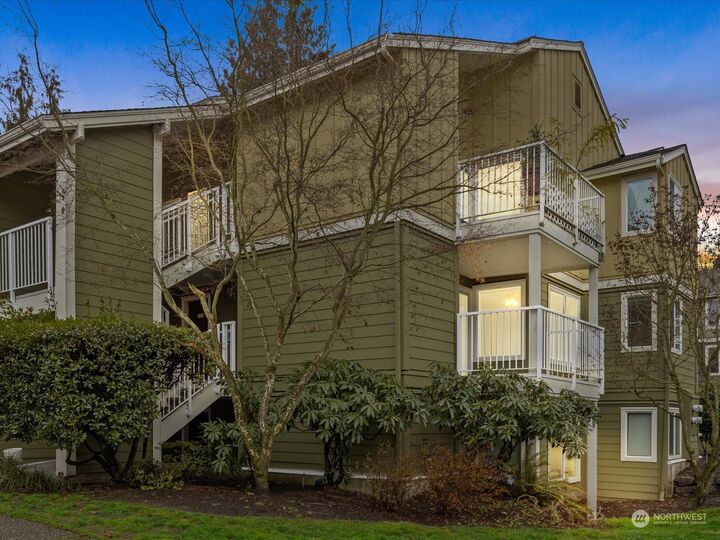 300 N 130th Street 8204  Seattle WA 98133 photo