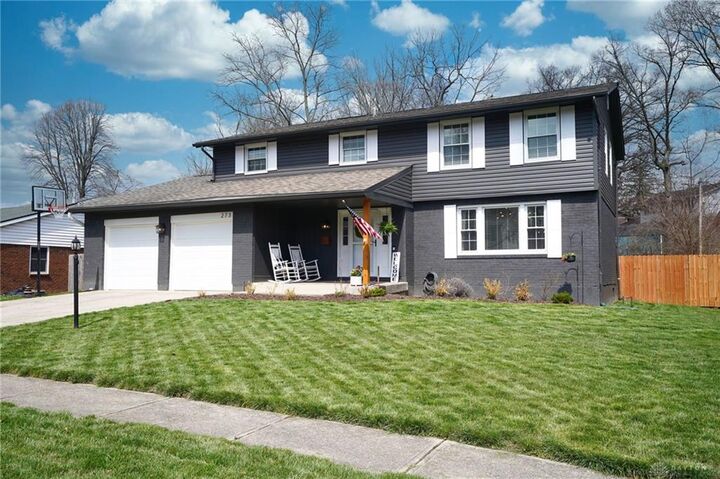 273 Royal Oaks Drive  Fairborn OH 45324 photo
