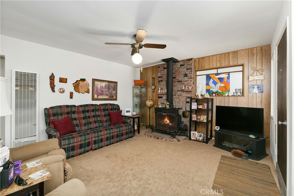 Property Photo:  2005 Ripley Avenue  CA 90278 