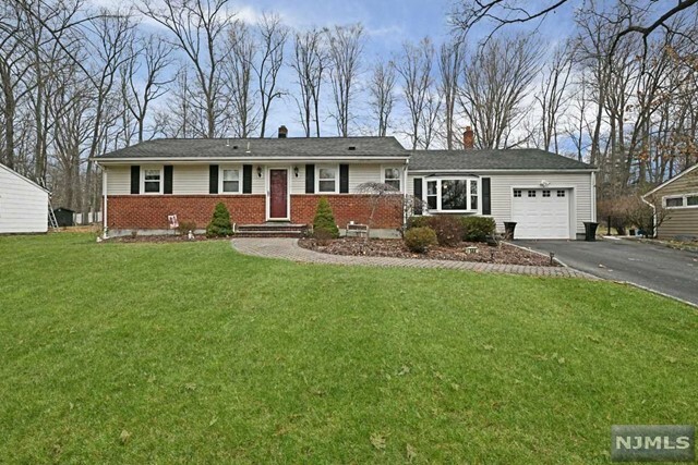 Property Photo:  544 Wittich Terrace  NJ 07675 