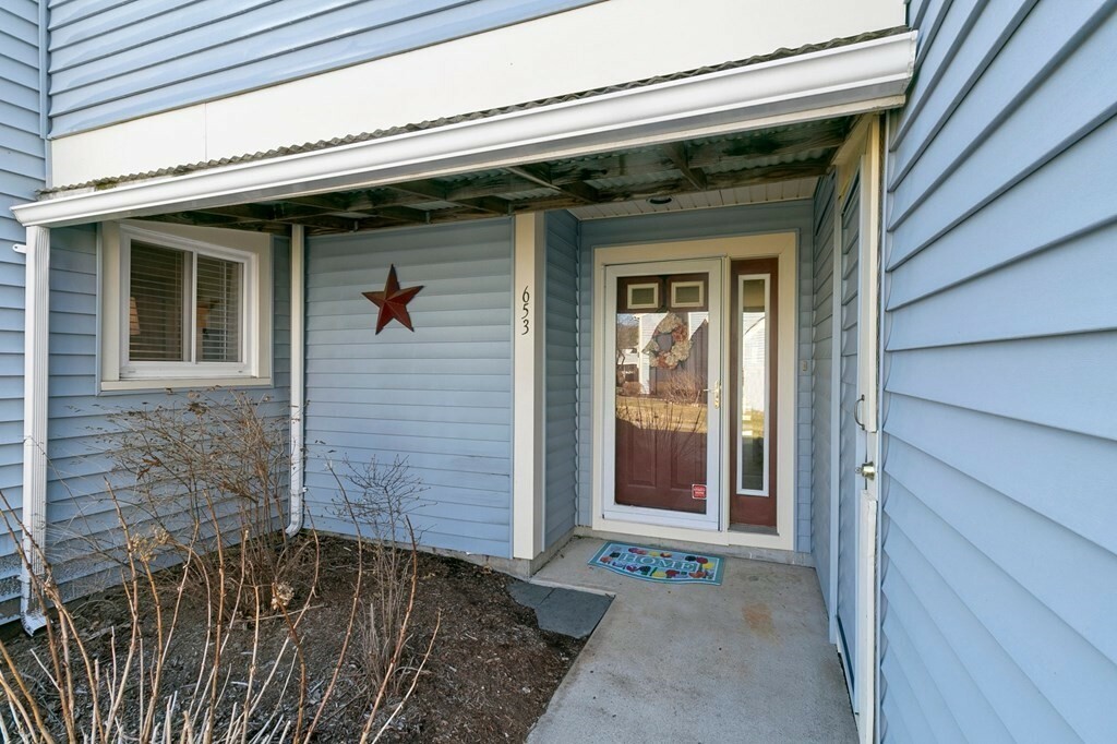 Property Photo: 653 Nassau Dr 653 MA 01129