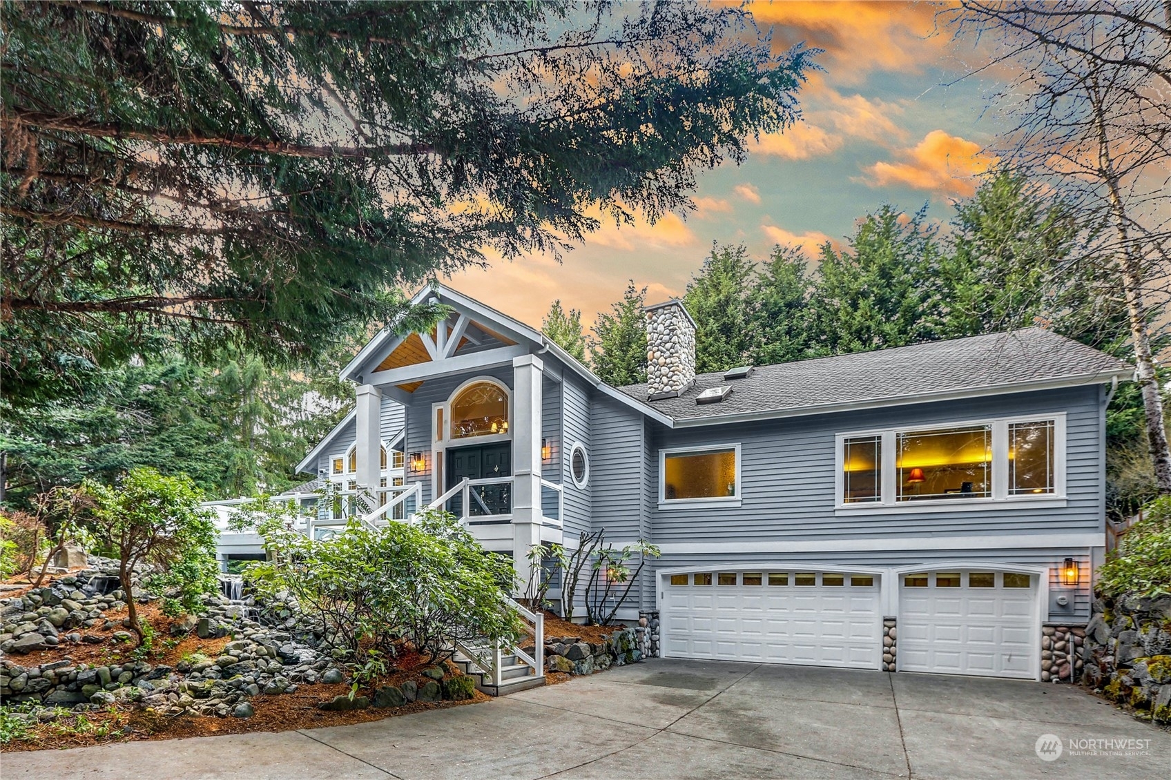 Property Photo: 8707 170th Court NE WA 98052