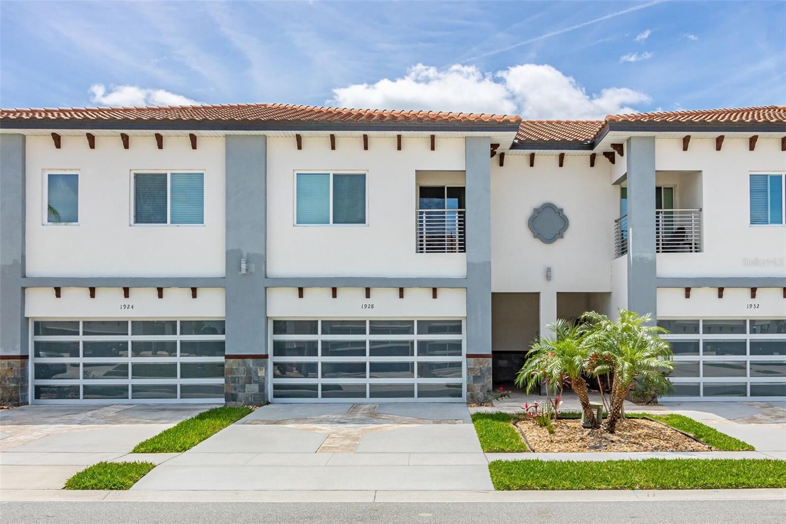 Property Photo:  1928 Greenbriar Terrace  FL 33837 