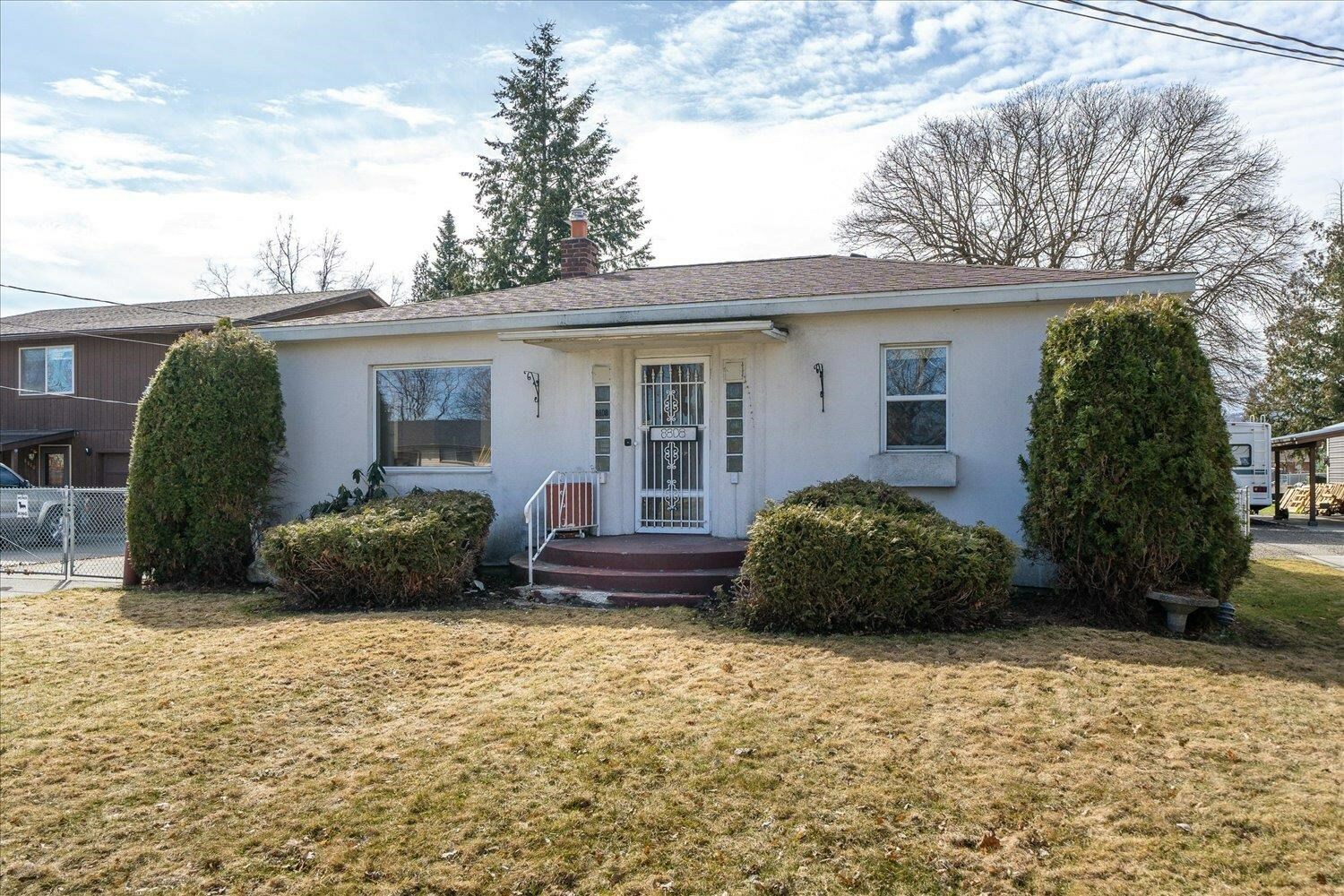 Property Photo: 8808 E Sinto Ave WA 99212