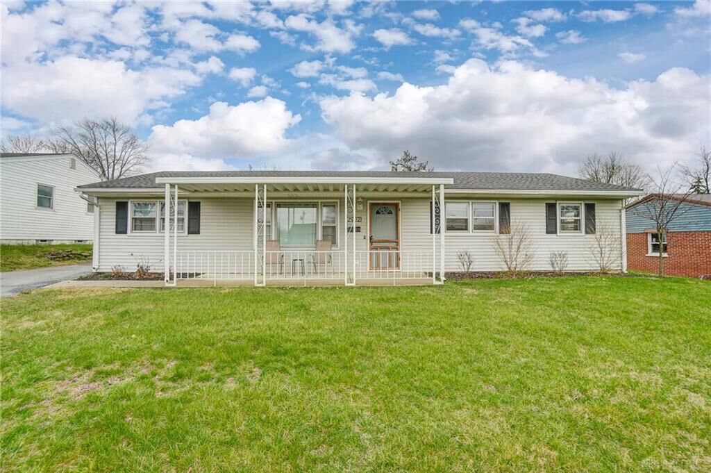Property Photo: 2902 Vale Drive OH 45420