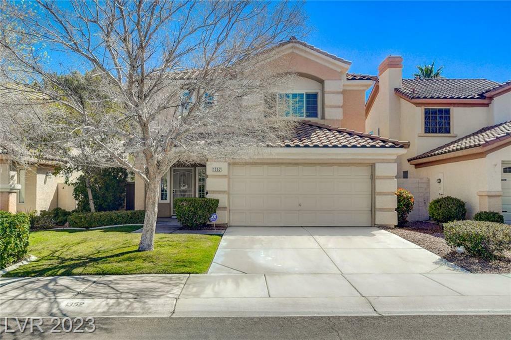 Property Photo:  1352 Calle Montery Street  NV 89117 