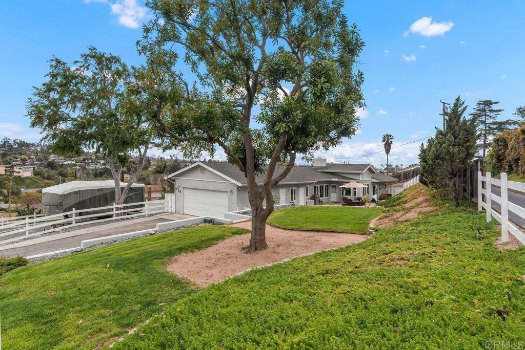 Property Photo:  129 Avalon Dr.  CA 92084 