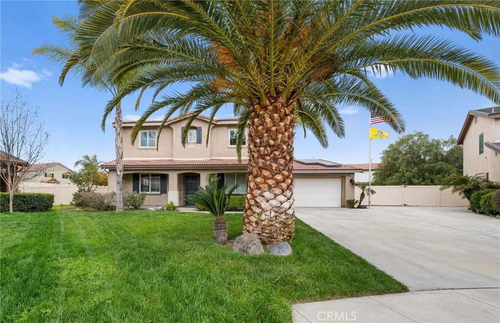 Property Photo:  1462 Willowstone Court  CA 92582 