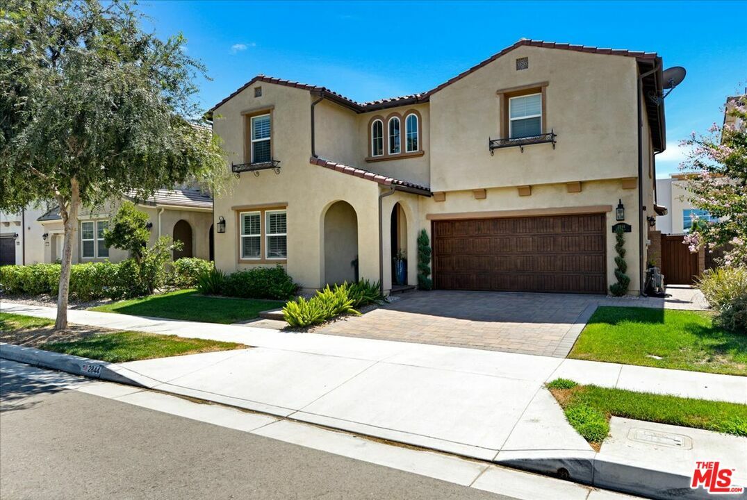 Property Photo:  2844  E Arbor Ln  CA 91762 