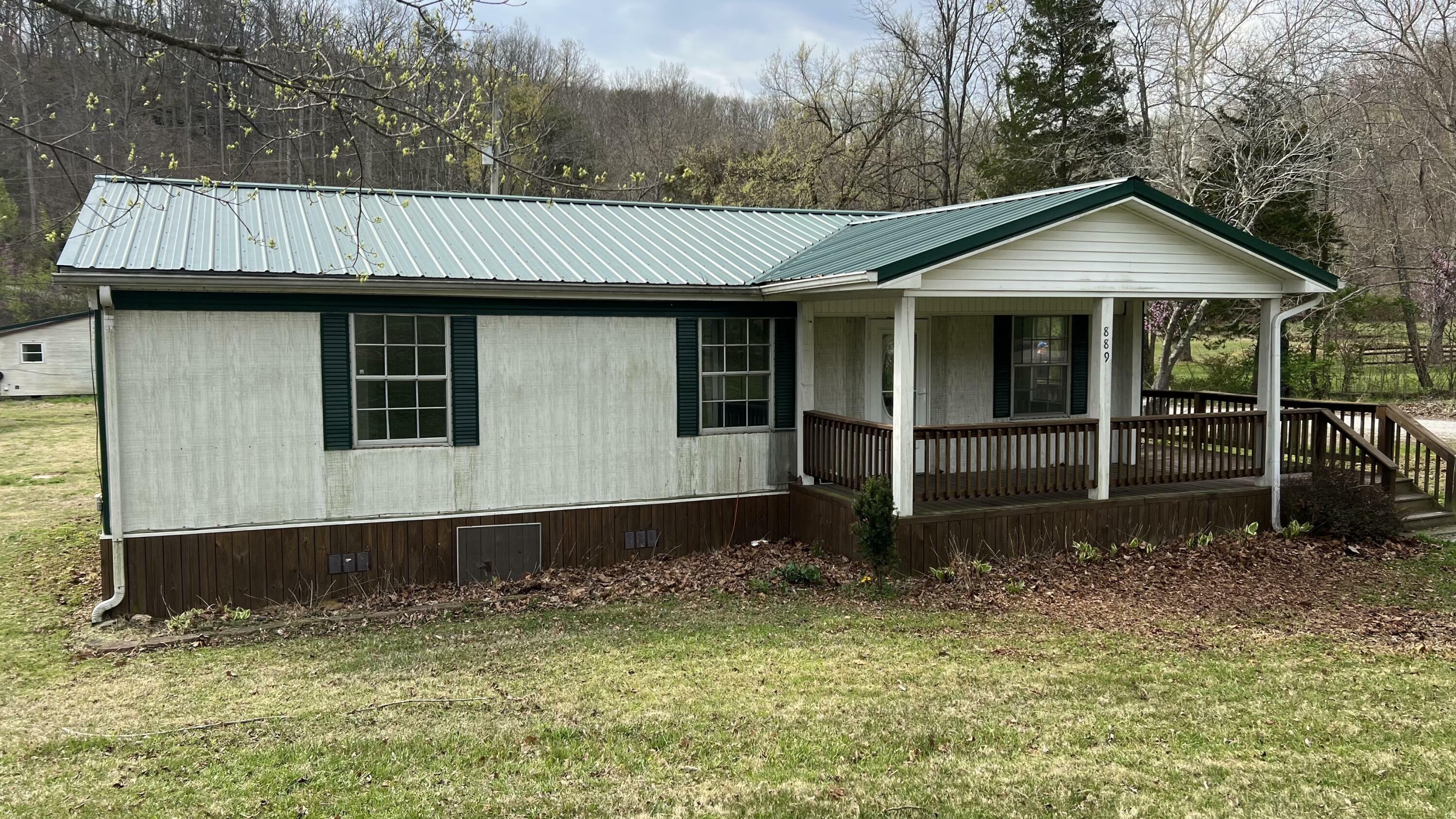 Property Photo: 889 South Dogwood Drive KY 40403