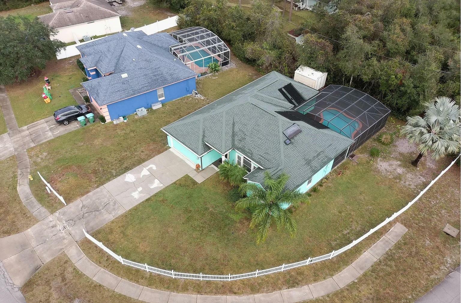 Property Photo: 2833 W Elston Drive FL 32738