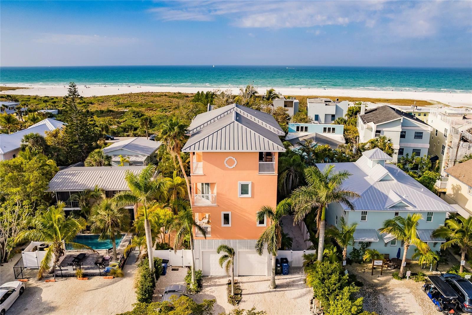 144 Avenida Veneccia B  Sarasota FL 34242 photo