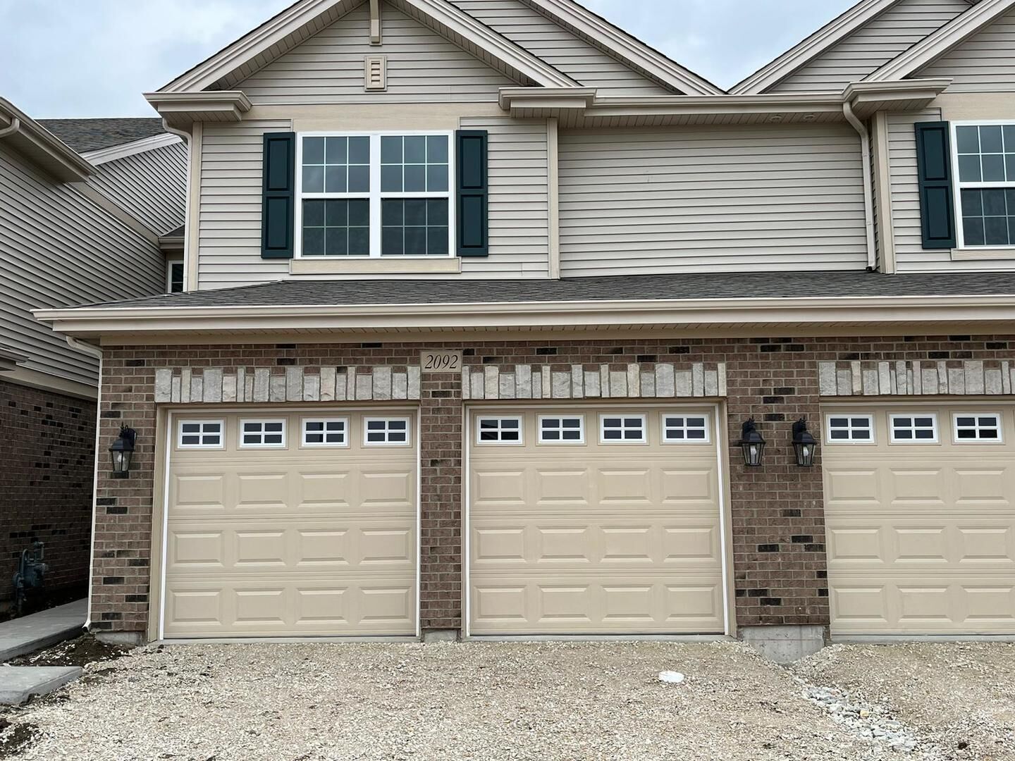 Property Photo:  2092 Canyon Creek Court  IL 60503 