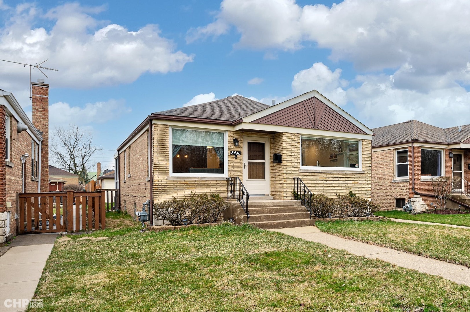 Property Photo: 8940 W Forestview Avenue IL 60546