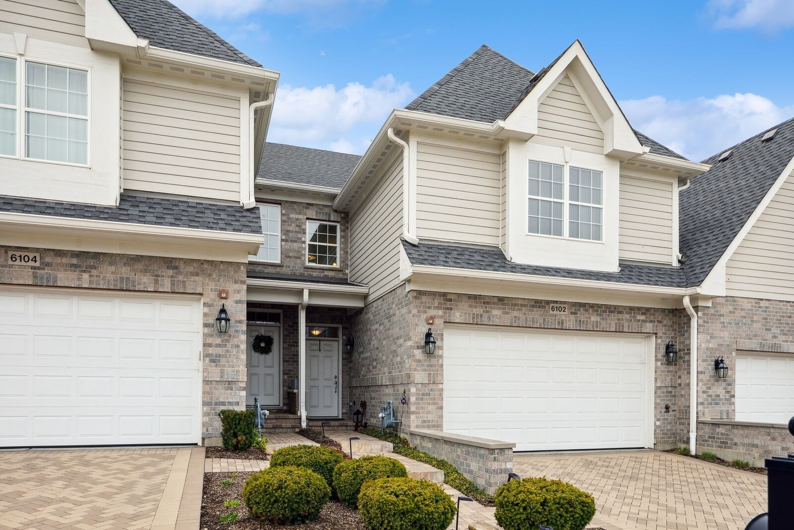 Property Photo: 6102 Flagg Creek Lane IL 60558