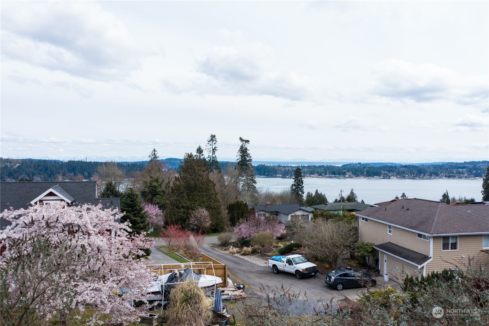 Property Photo:  3221 Ridgeview Drive NE  WA 98310 