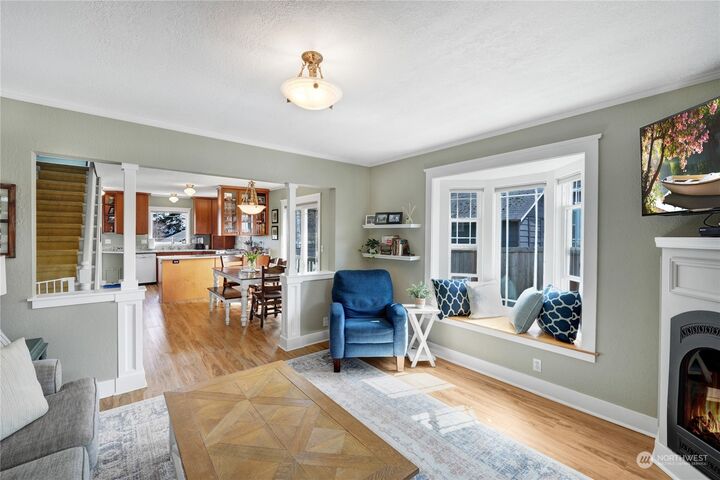 Property Photo:  2013 L Avenue  WA 98221 