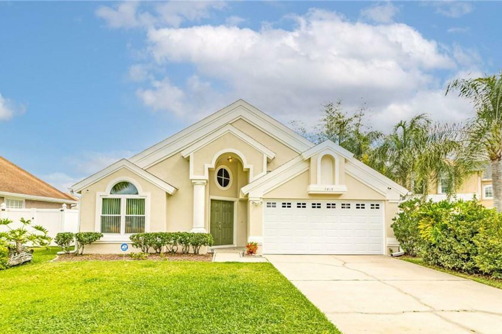 Property Photo:  7815 Shane Court  FL 32822 