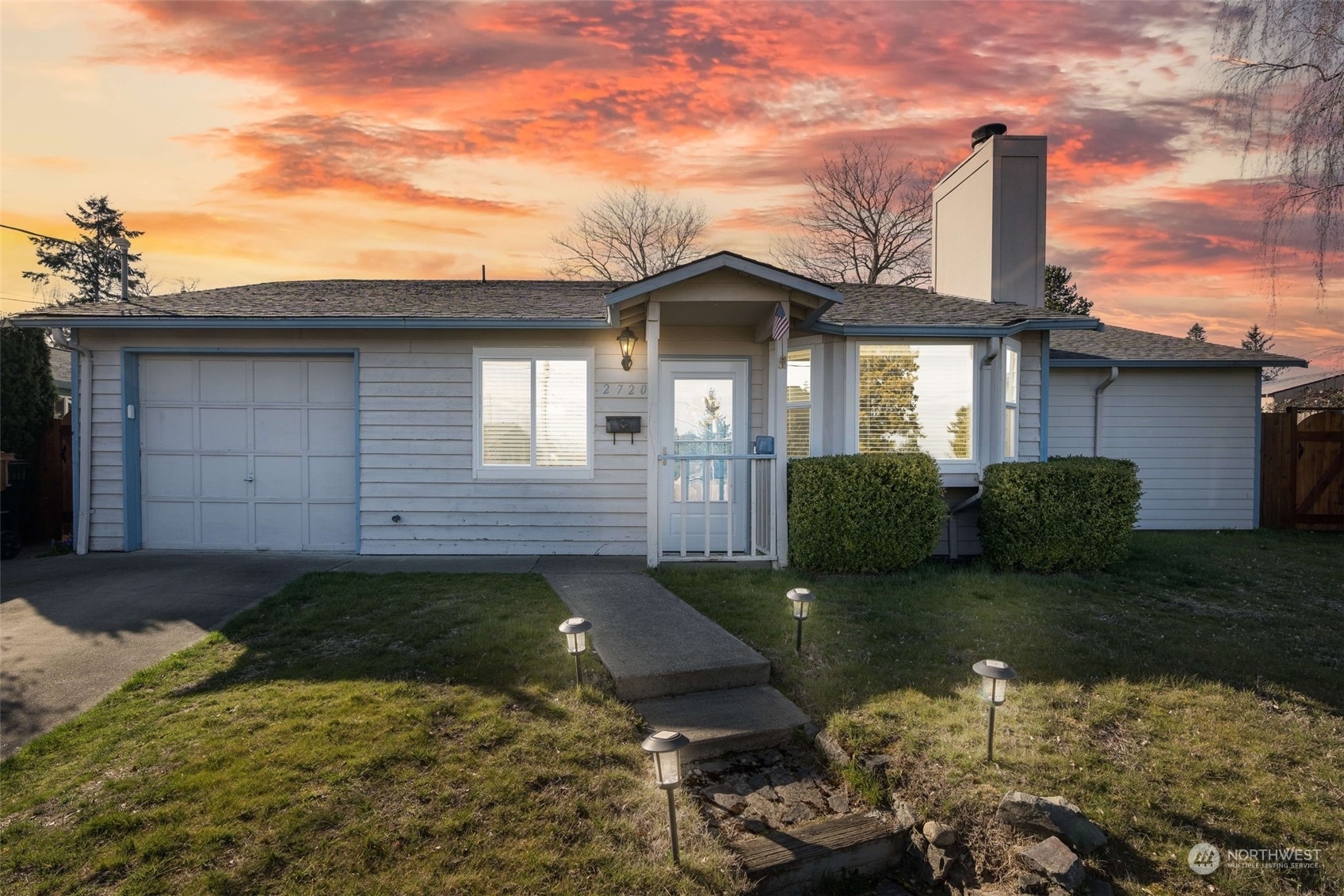 Property Photo:  2720 N Orchard Street  WA 98407 