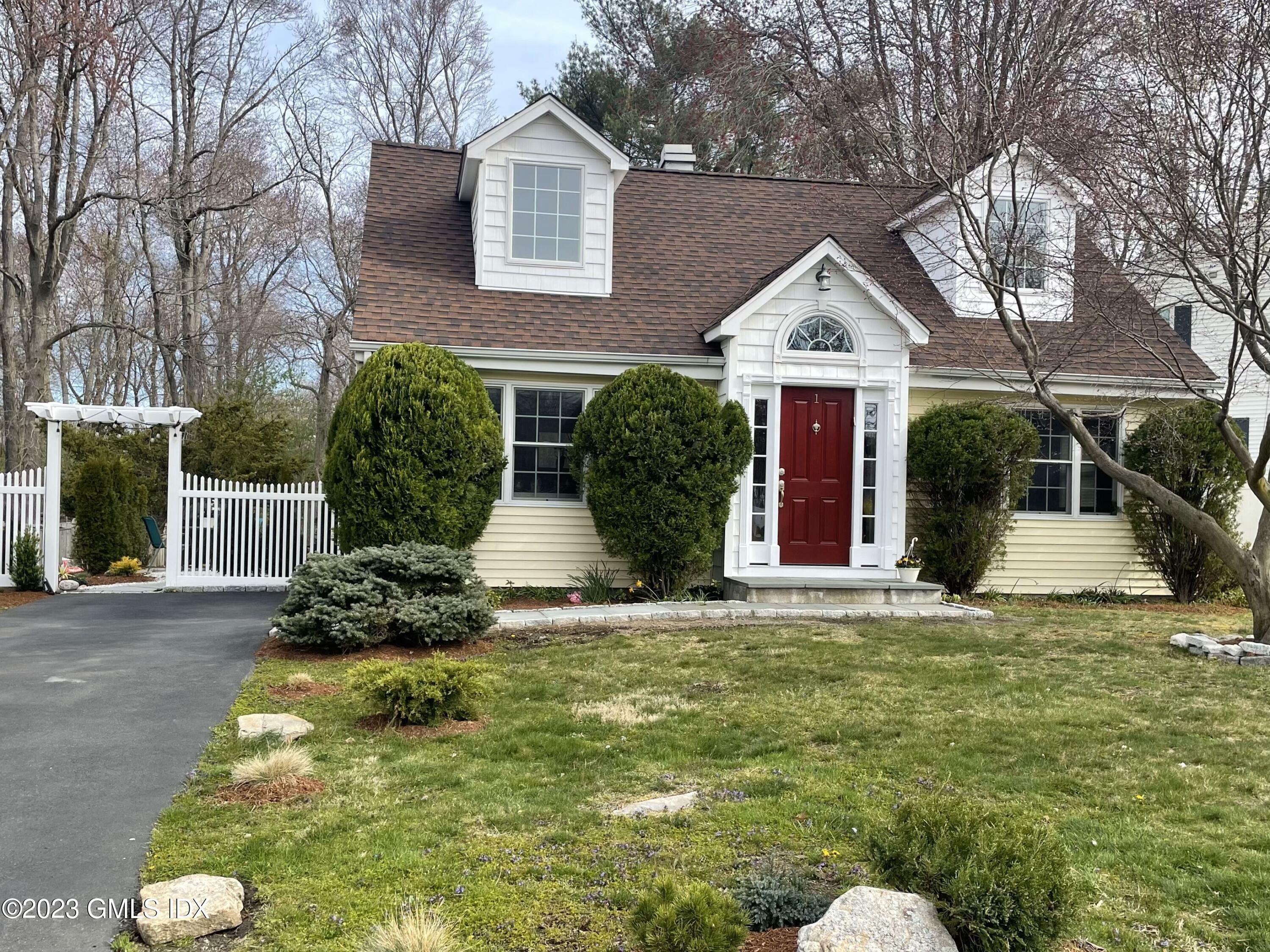 Property Photo: 1 Gerald Court CT 06878