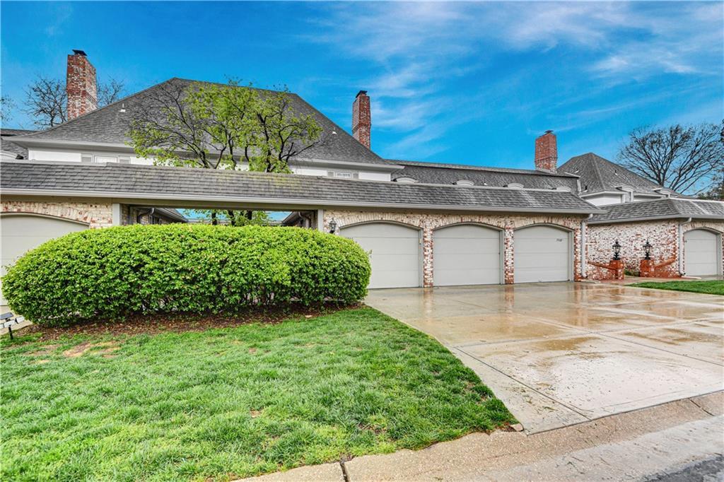 Property Photo: 7705 W 102nd Street KS 66212