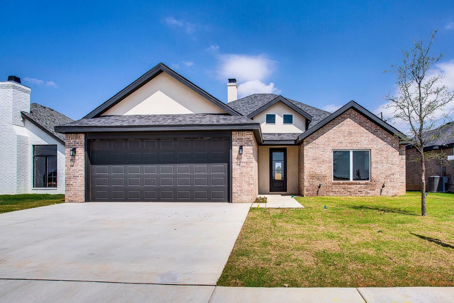 Property Photo:  803 N 6th Circle  TX 79382 