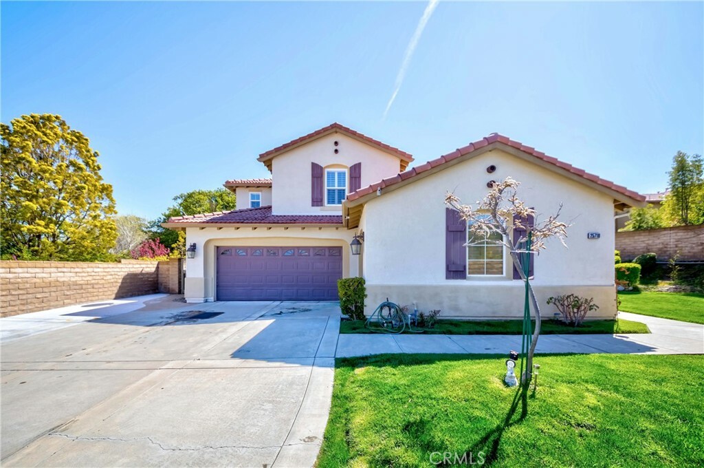 Property Photo:  25710 Azalia Trail Court  CA 91381 