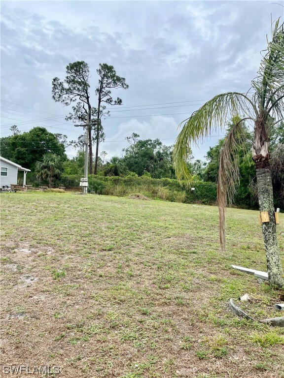 Property Photo:  317 Shrub Lane S  FL 33917 