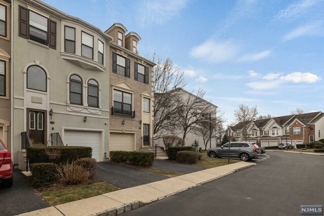 Property Photo: 332 Winthrop Drive NJ 07110