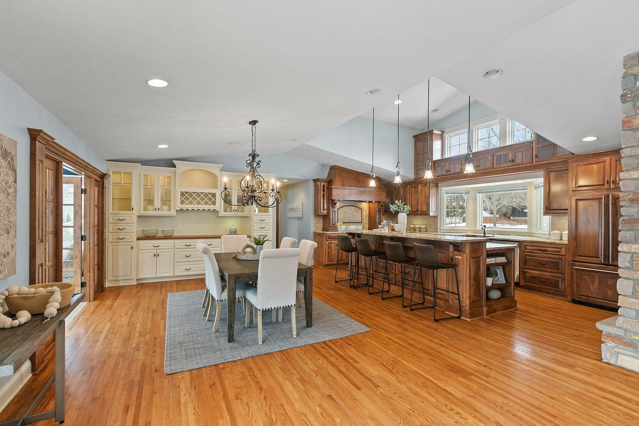 Property Photo:  108 Chevy Chase Drive  MN 55391 