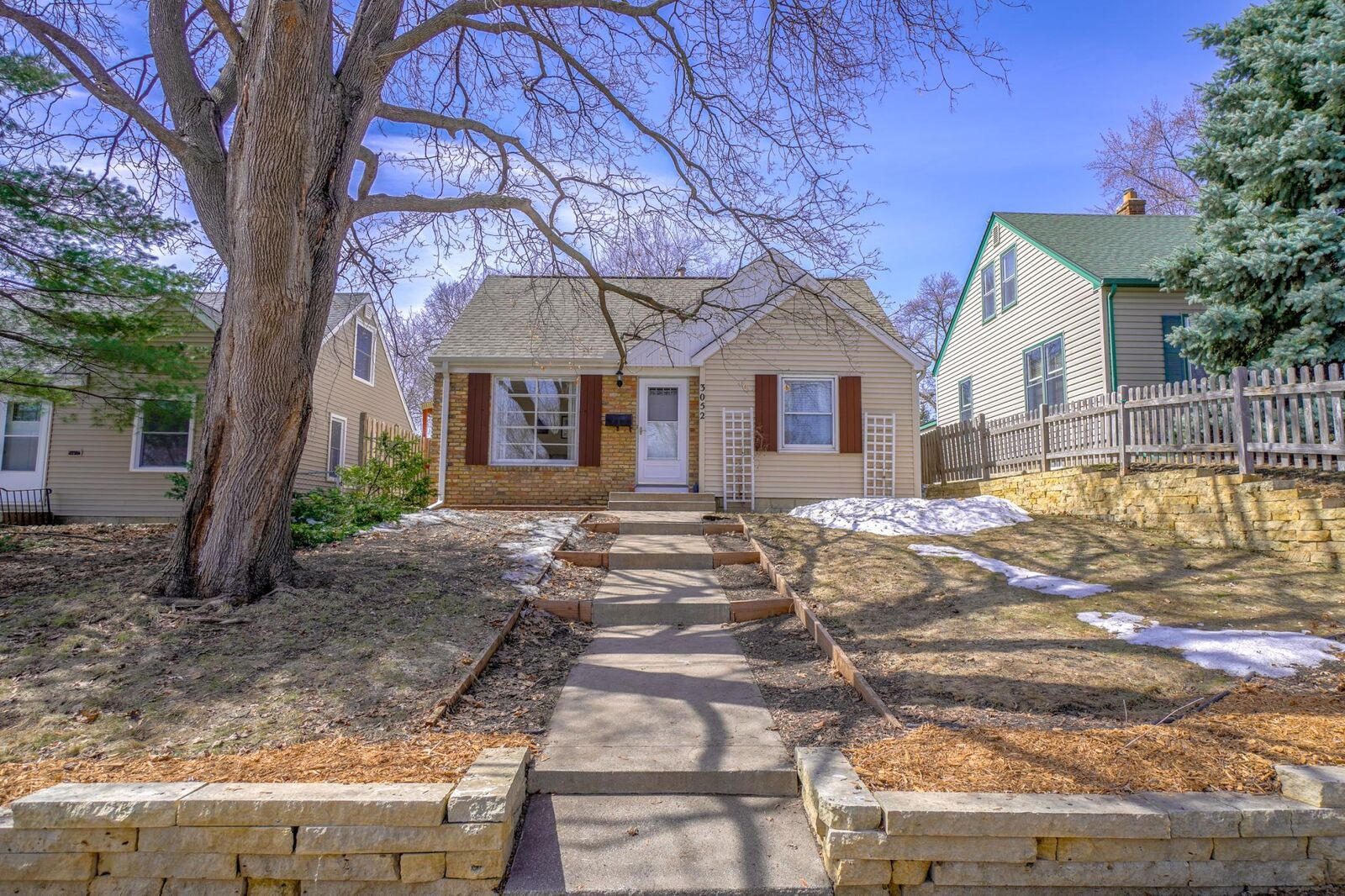 Property Photo: 3052 Maryland Avenue S MN 55426