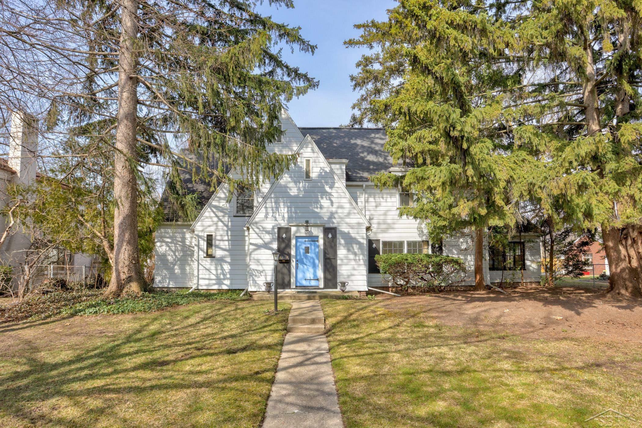 Property Photo:  327 Brockway Place  MI 48602 