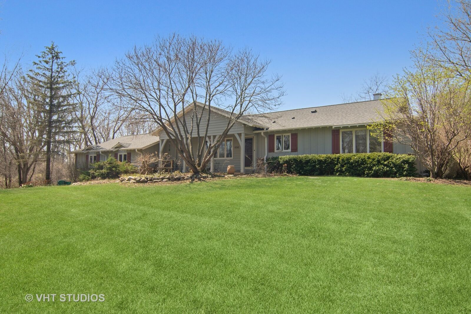 Property Photo:  4262 Golf Lane  IL 60047 