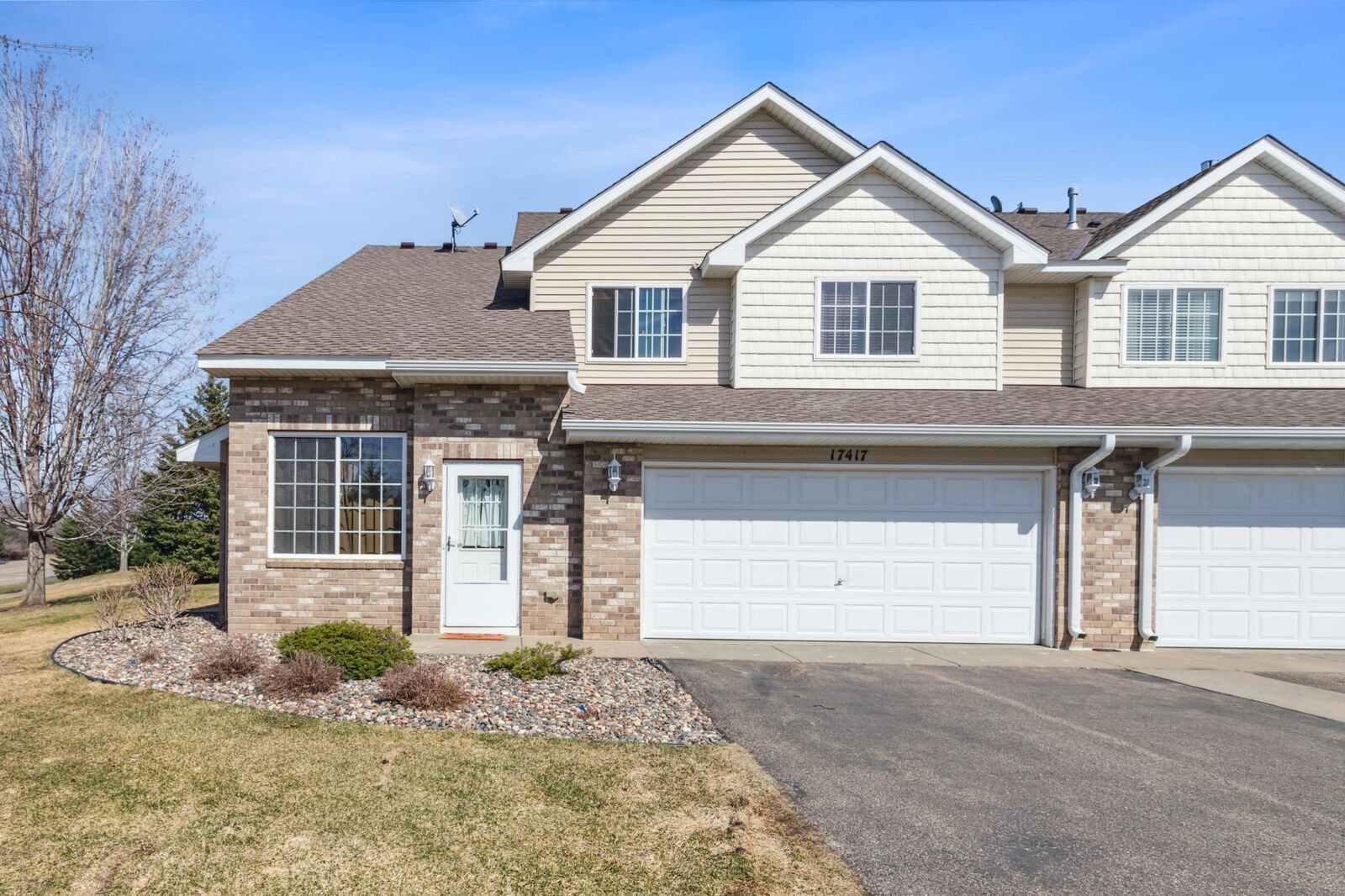 Property Photo: 17417 Gettysburg Way 17128 MN 55044