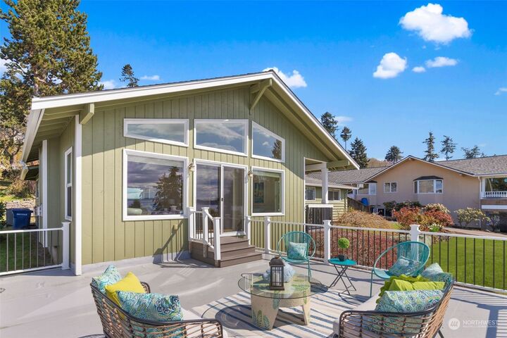 Property Photo:  27054 8th Avenue S  WA 98198 