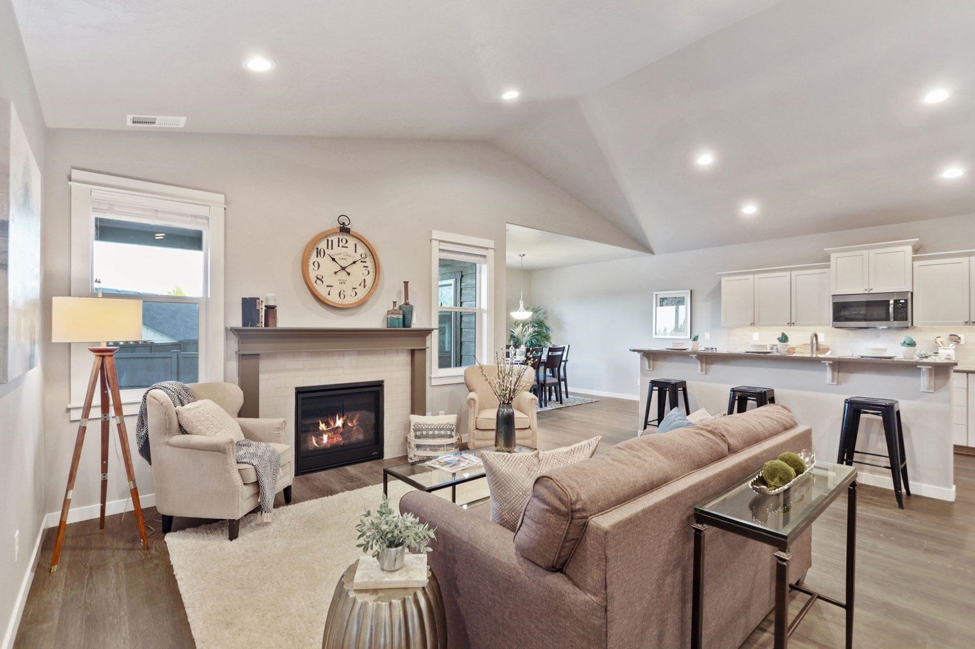Property Photo: 821 S Pillar Rock Dr 8/4 Orchard WA 99224