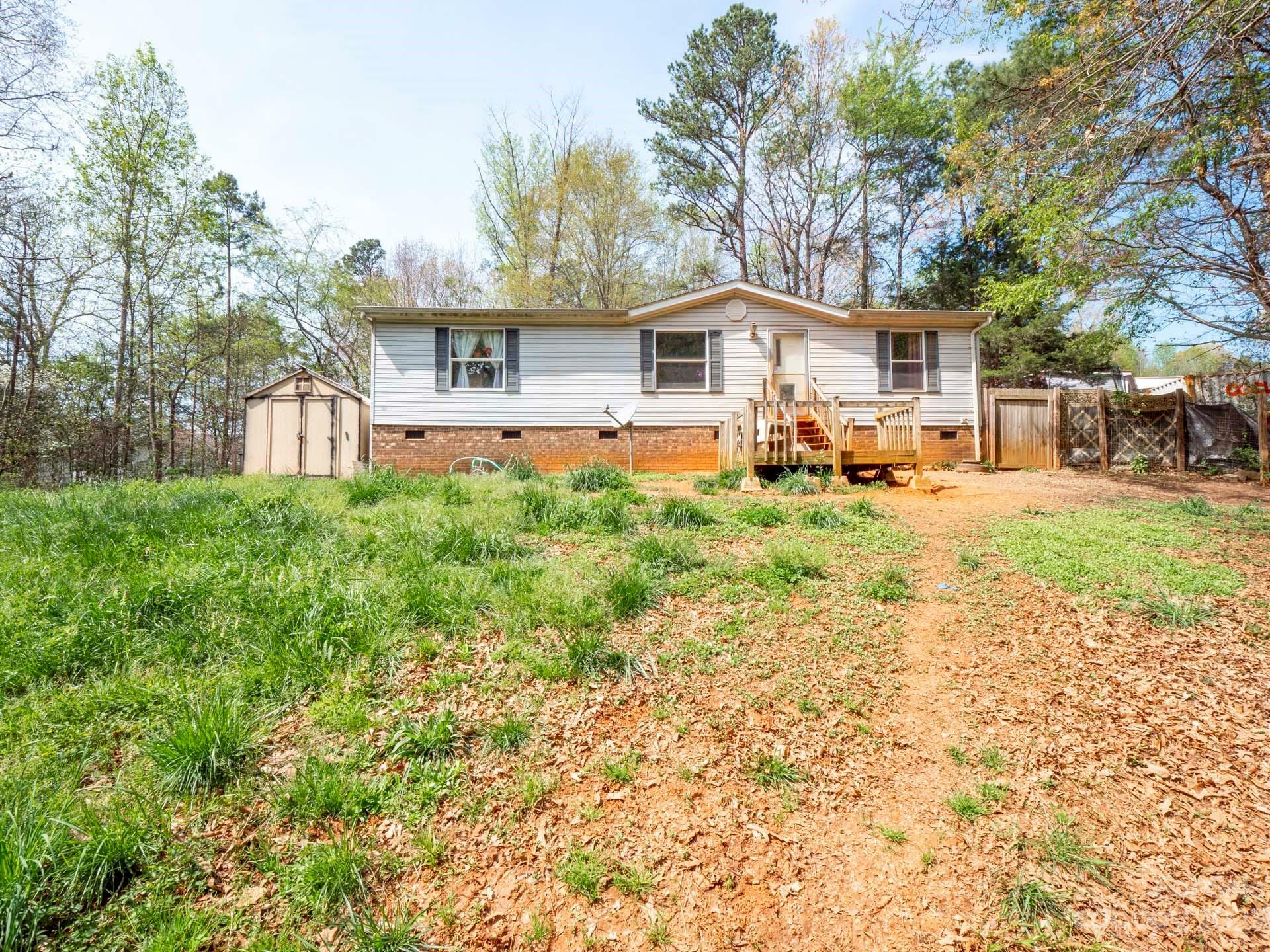 Property Photo: 5730 High Plains Court NC 28080