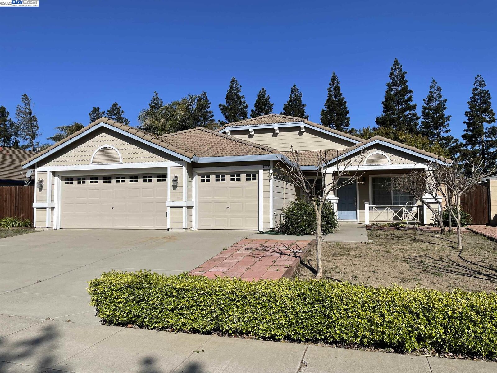 Property Photo: 810 Wiegand Way CA 95620