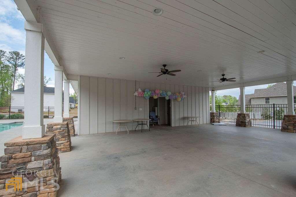 Property Photo:  17 McGregor Cove  GA 30265 