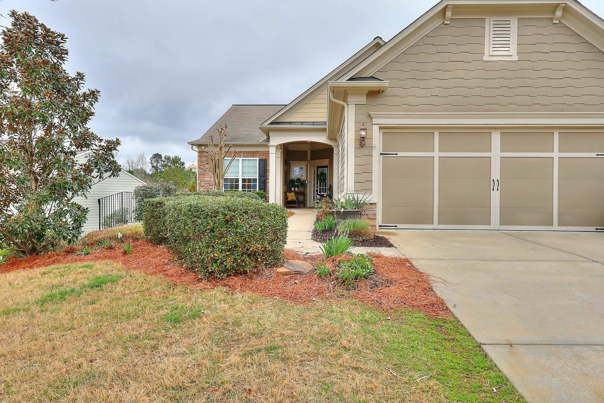 Property Photo:  1060 Creekwood Place  GA 30642 