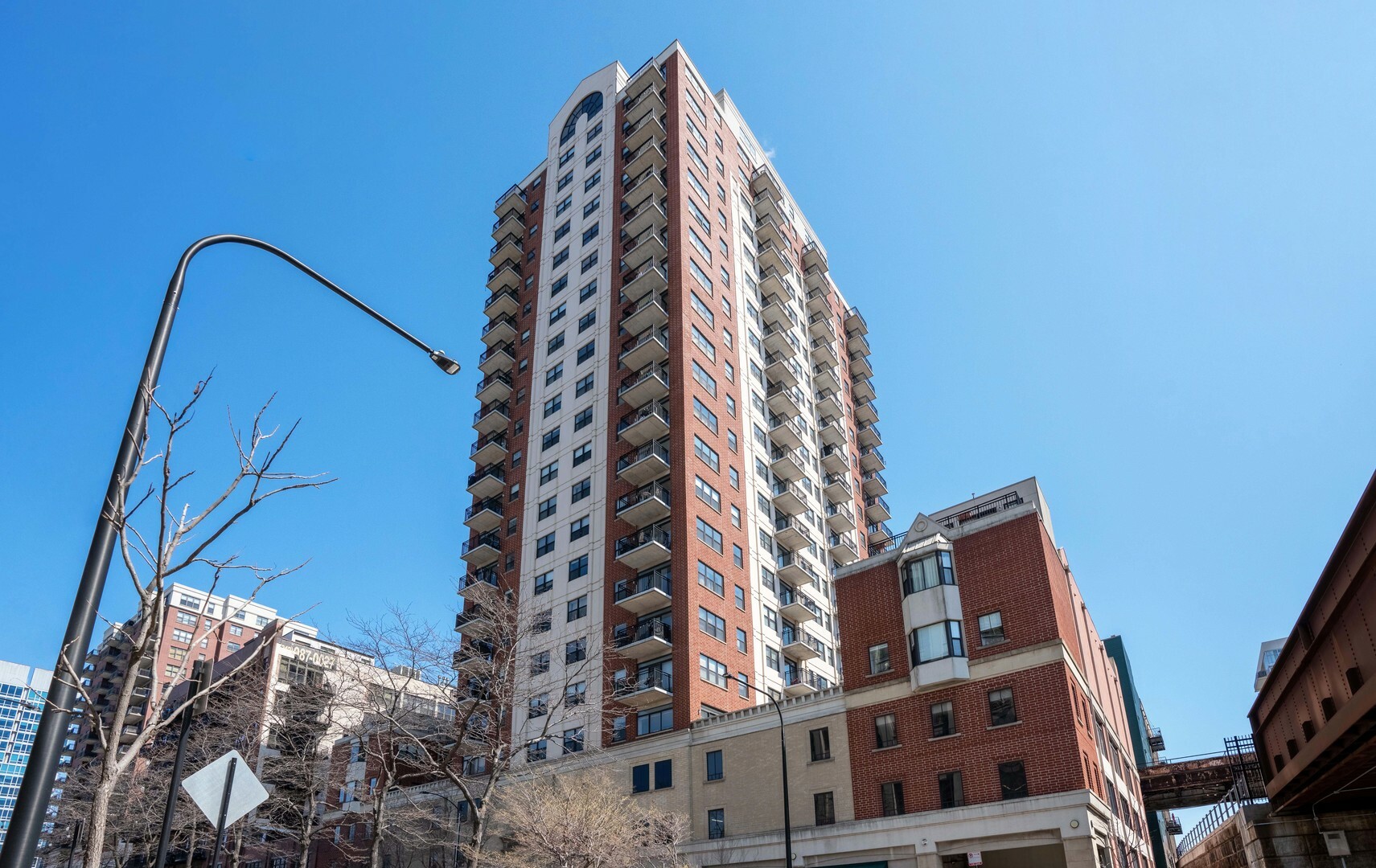 Property Photo: 1529 S State Street 7A IL 60605