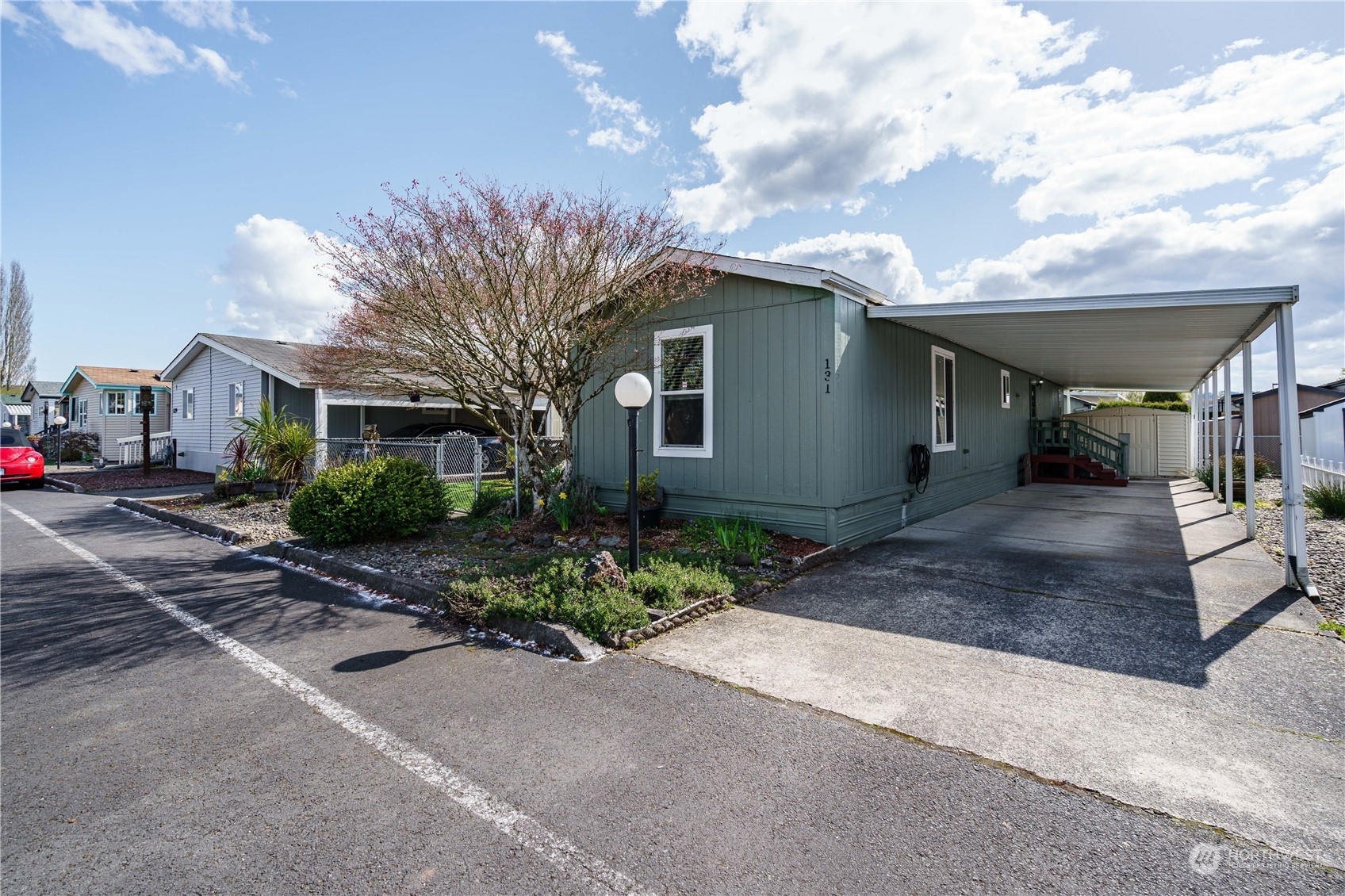 Property Photo:  131 Arlington Place  WA 98632 