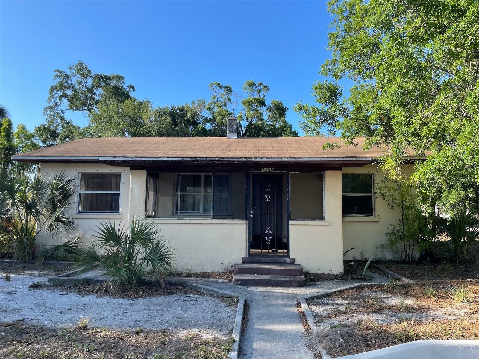 Property Photo:  1206 W Lemon Street  FL 33606 