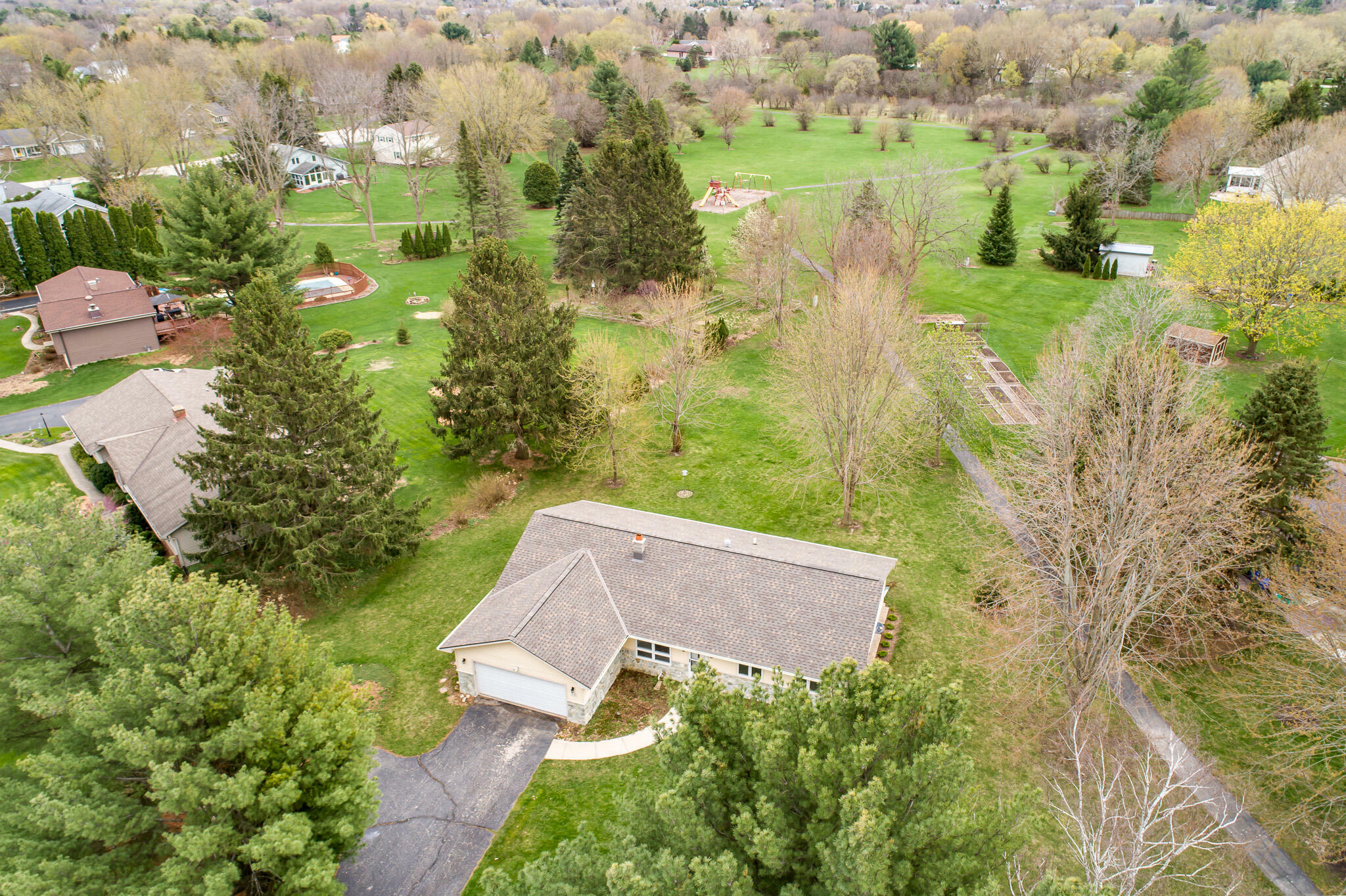 Property Photo:  W358n5956 Surrey Dr  WI 53066 