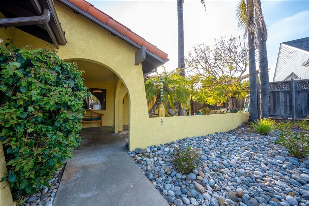 Property Photo:  857 Forest Glen Drive  CA 93420 