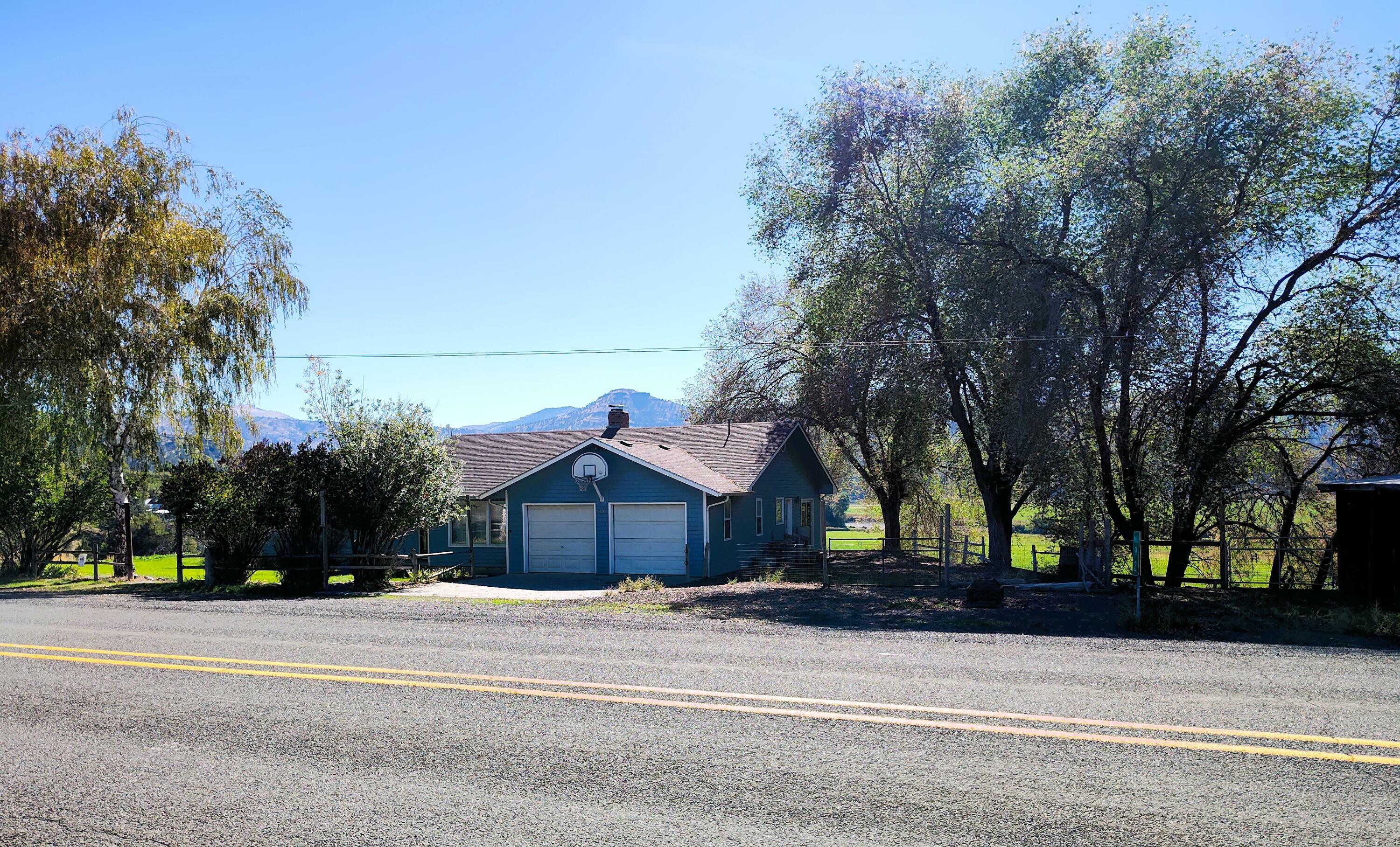 Property Photo:  926 Willow Street  OR 97874 