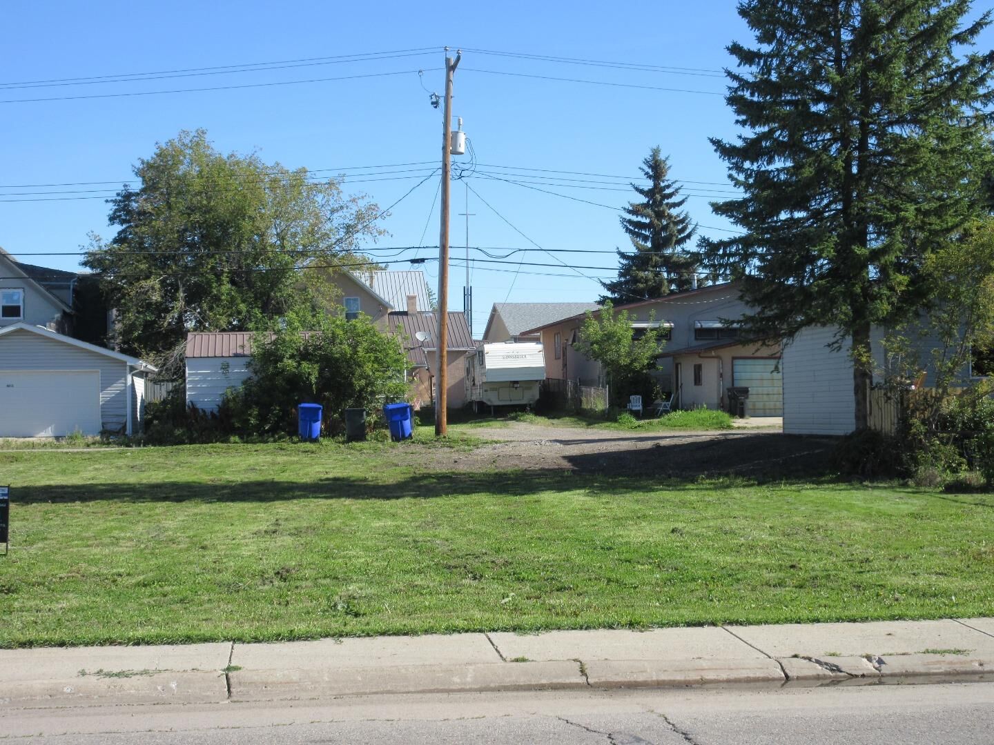Property Photo:  4812 51 Street  AB T4H 1E7 