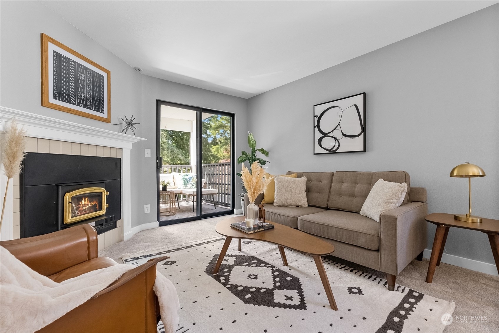 Property Photo: 710 N 160th Street B-302 WA 98133