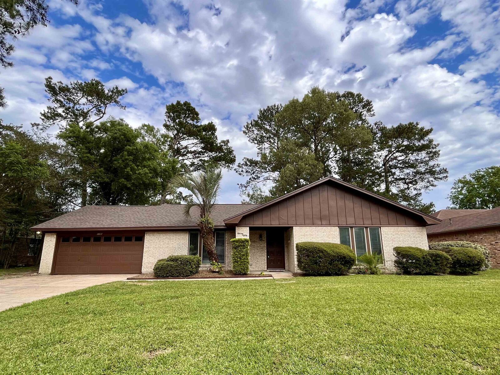 Property Photo: 1180 Brandywine Street TX 77706